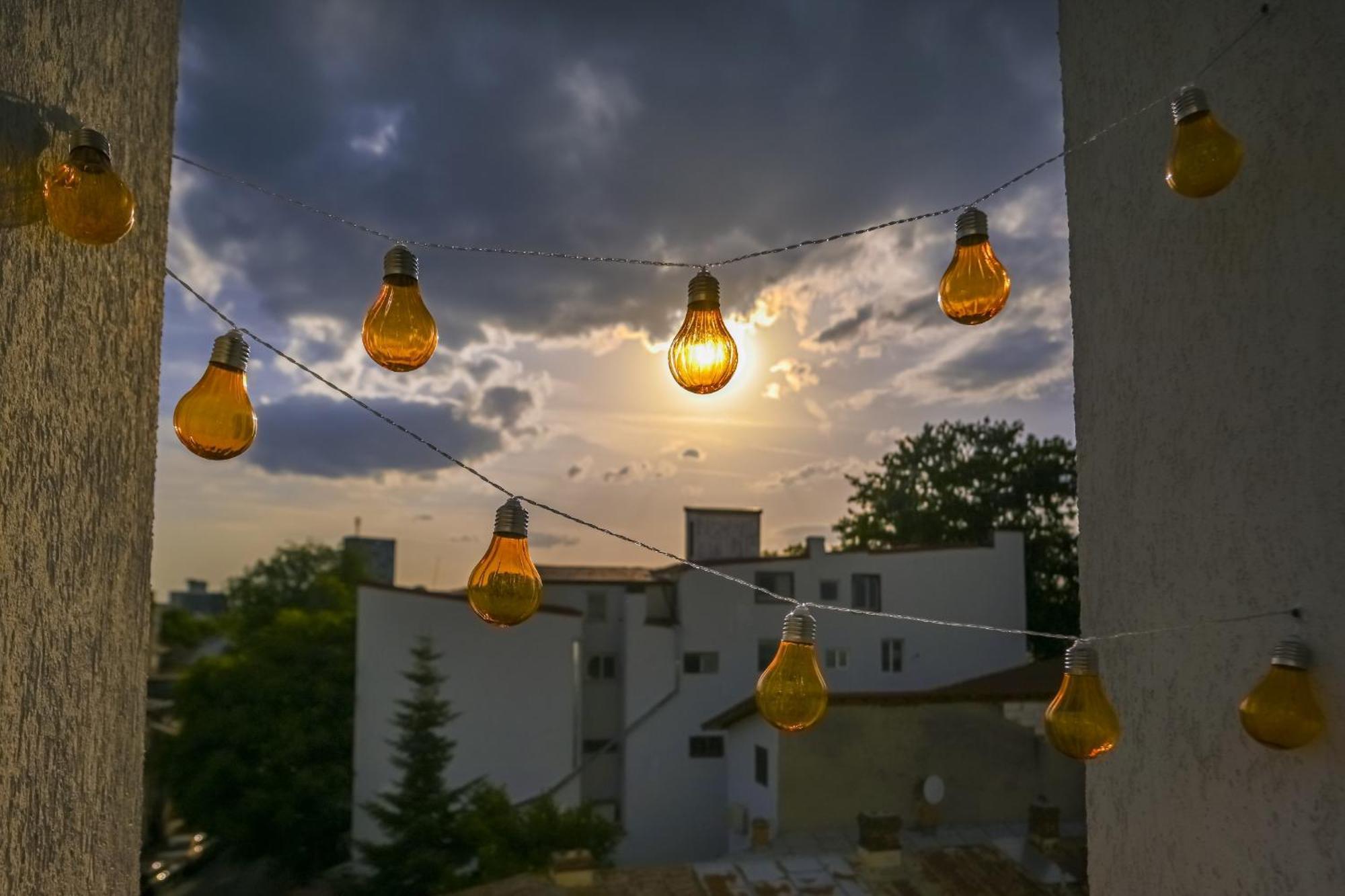 Urban Paradise - Modern Central Accommodation Bucarest Esterno foto